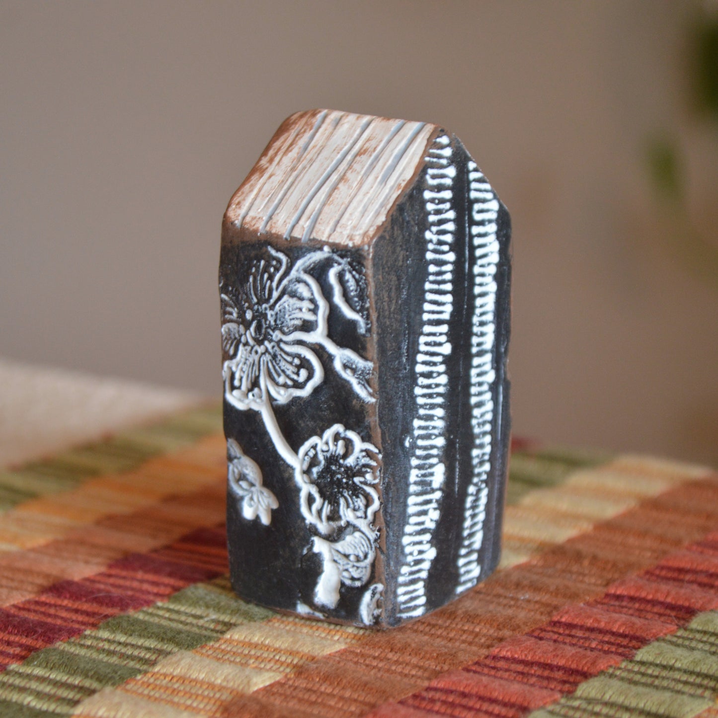 Handmade Clay House Urban Art Decor