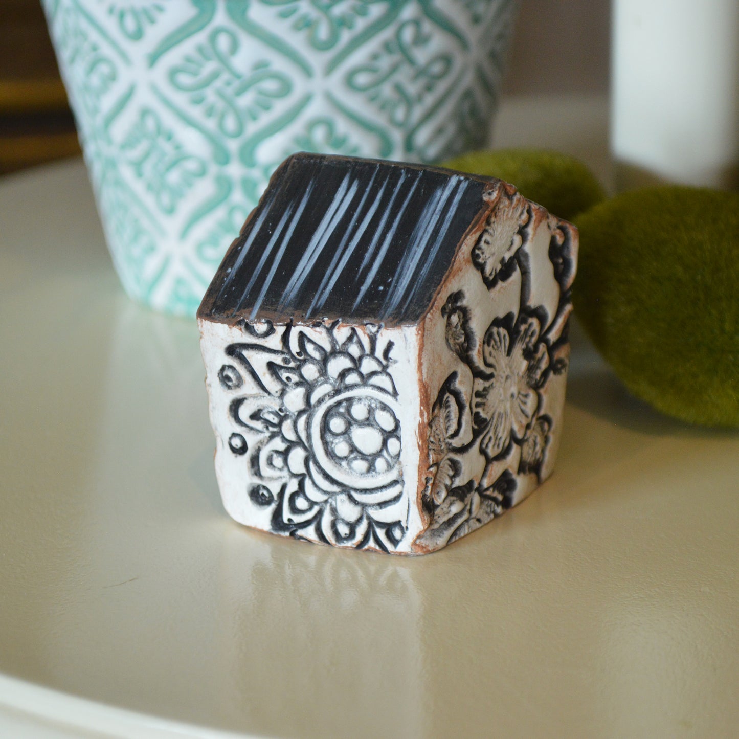 Modern Clay Mini House Figurine Decor