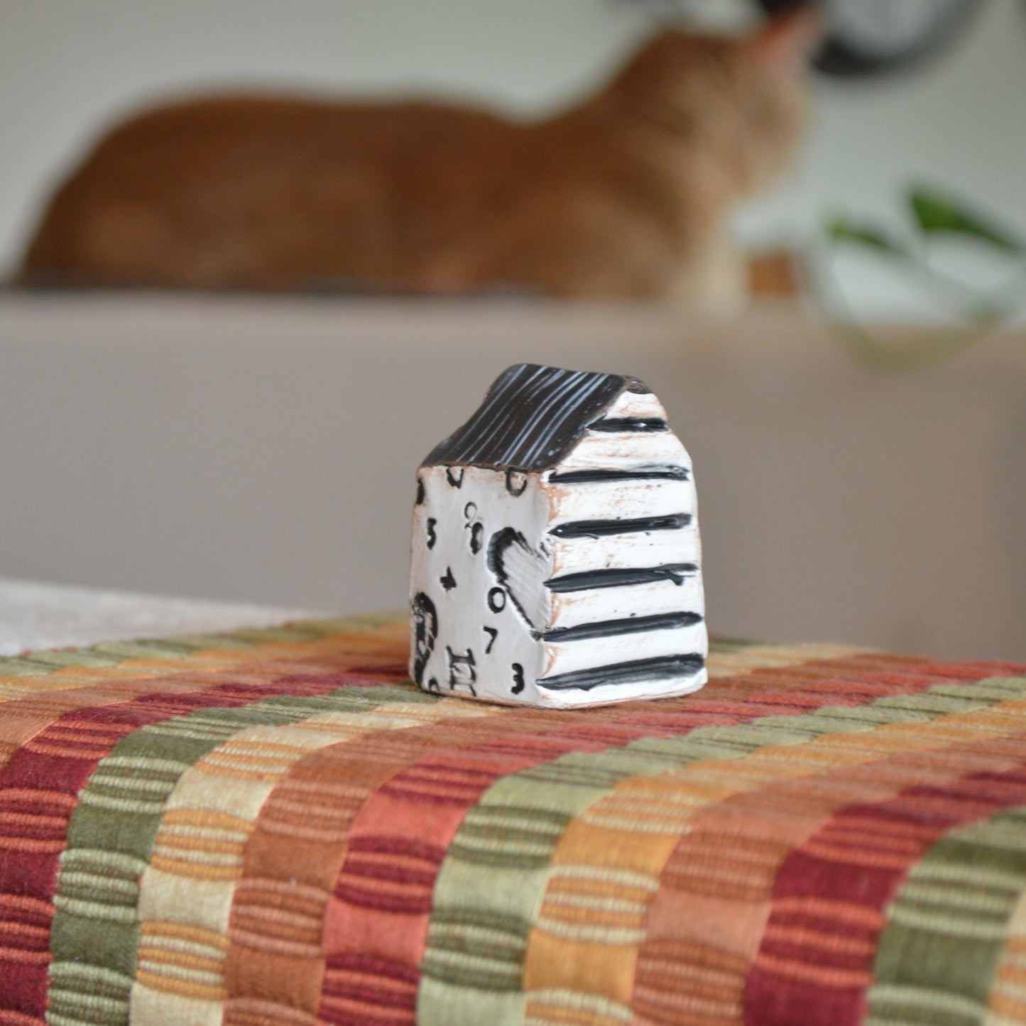 Mini B + W Clay House Architectural Sculpture