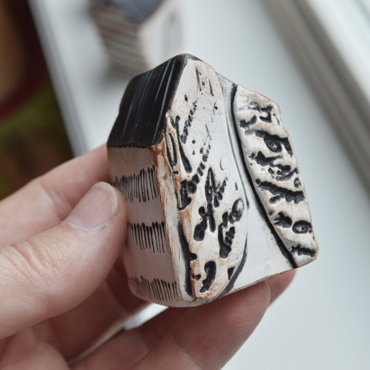 Mini B + W Clay House Architectural Sculpture
