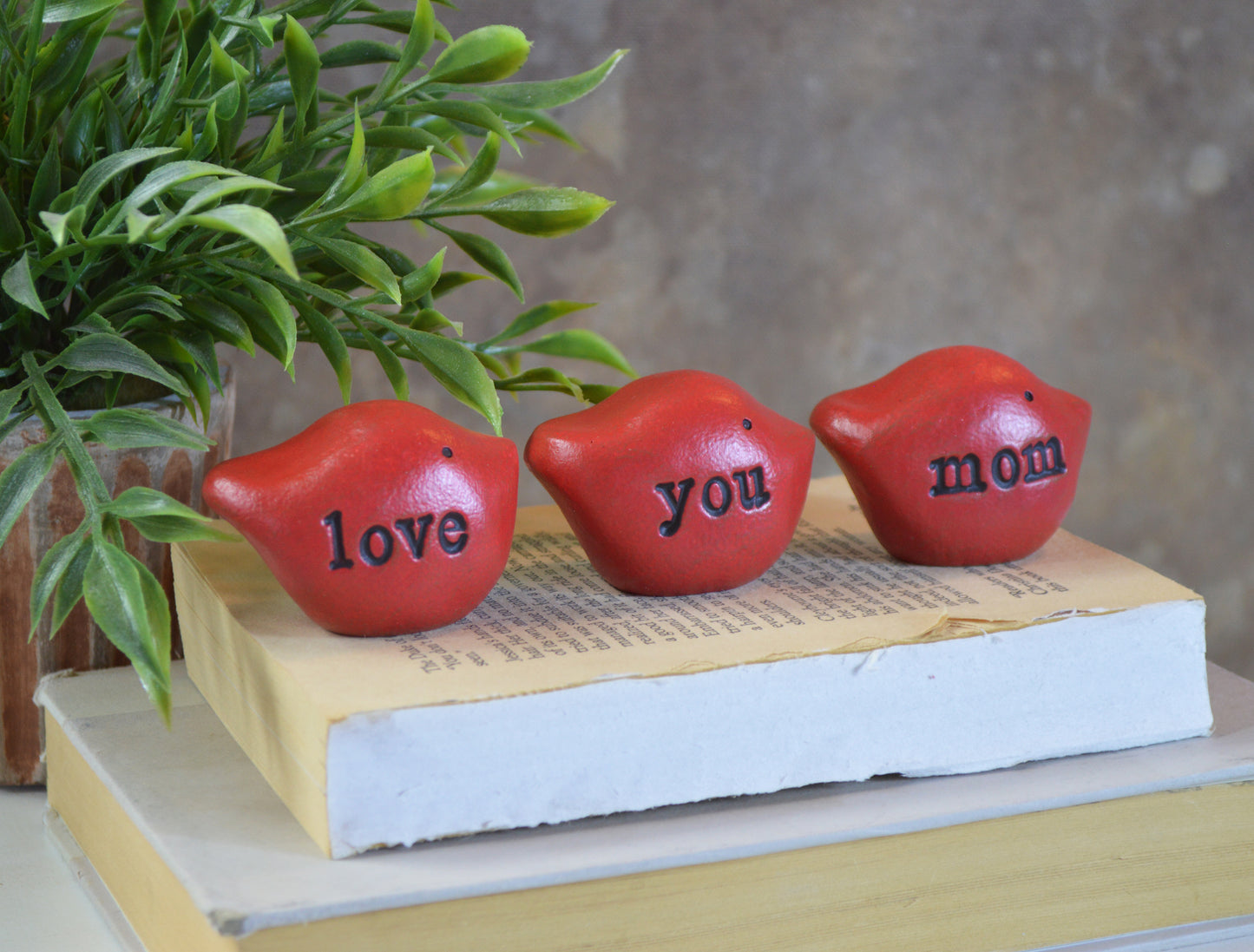 Gift for mom / 3 red love you mom birds / FREE SHIPPING