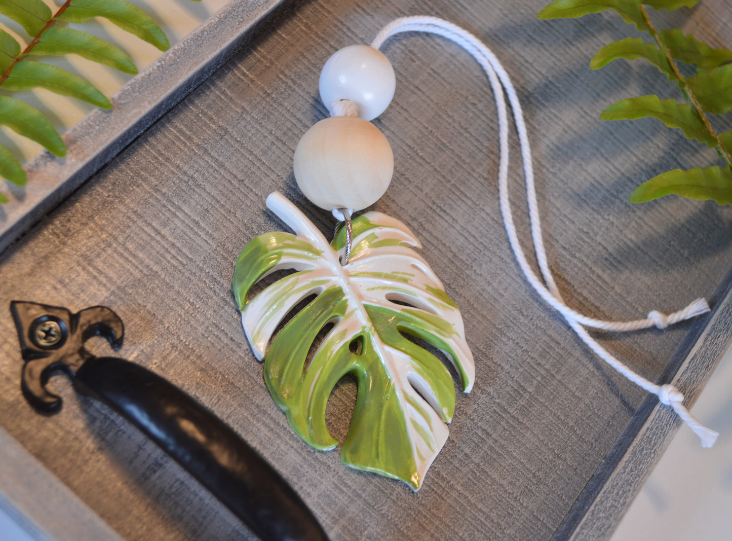 Car charm / Essential oil diffuser for your ride / Rear view mirror decor / Albo Monstera leaf